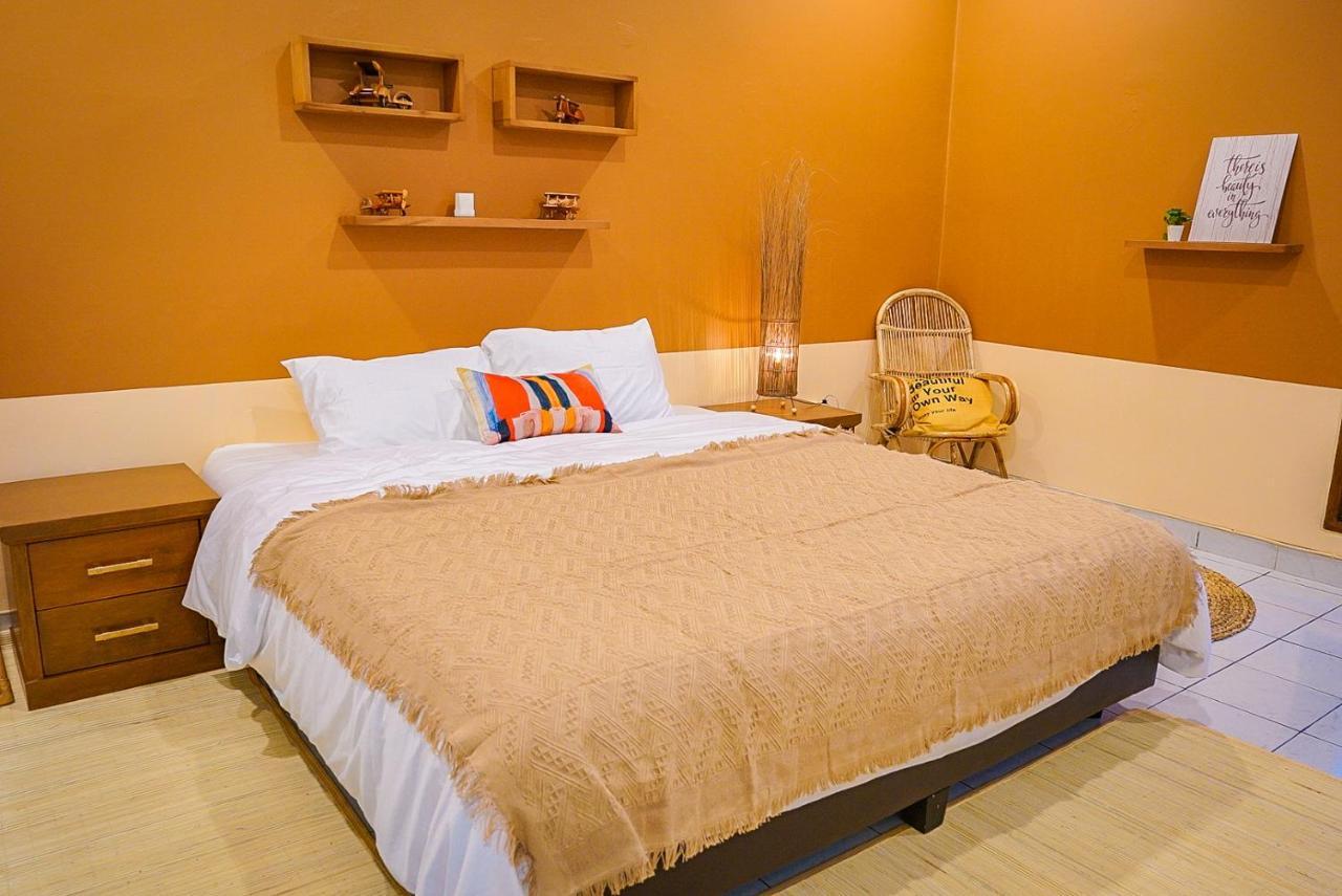 Roemah Renjana Bandung Bed and Breakfast Eksteriør billede