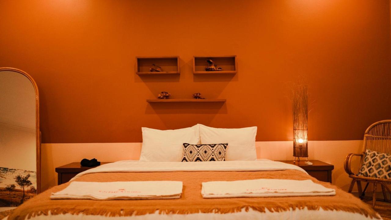 Roemah Renjana Bandung Bed and Breakfast Eksteriør billede