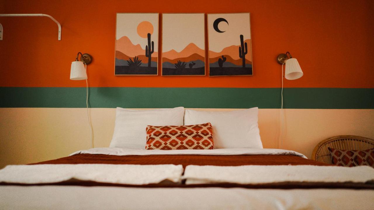 Roemah Renjana Bandung Bed and Breakfast Eksteriør billede